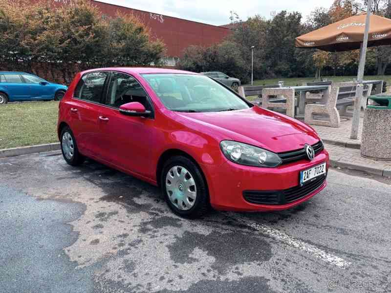 Volkswagen Golf 1,2 6 - foto 2