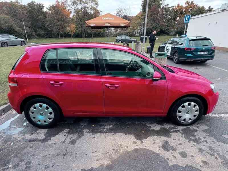 Volkswagen Golf 1,2 6 - foto 8
