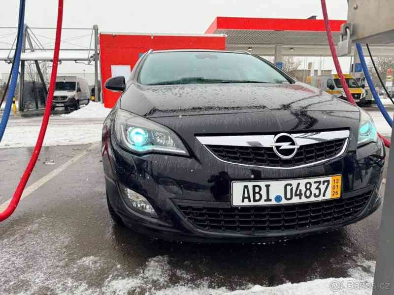 Opel Astra 2,0   J sportes tovrer - foto 1