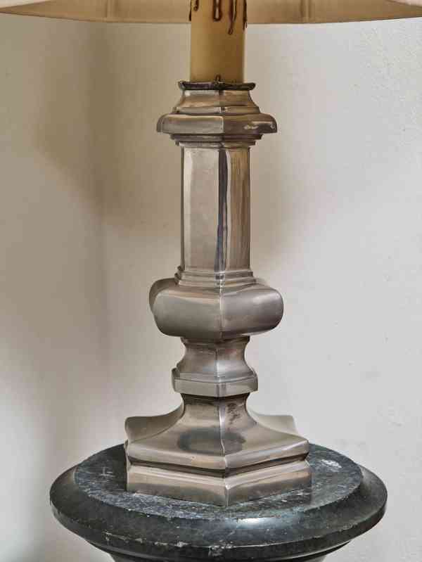 Velká stolní lampa ve stylu Ludvíka XIII. - foto 3