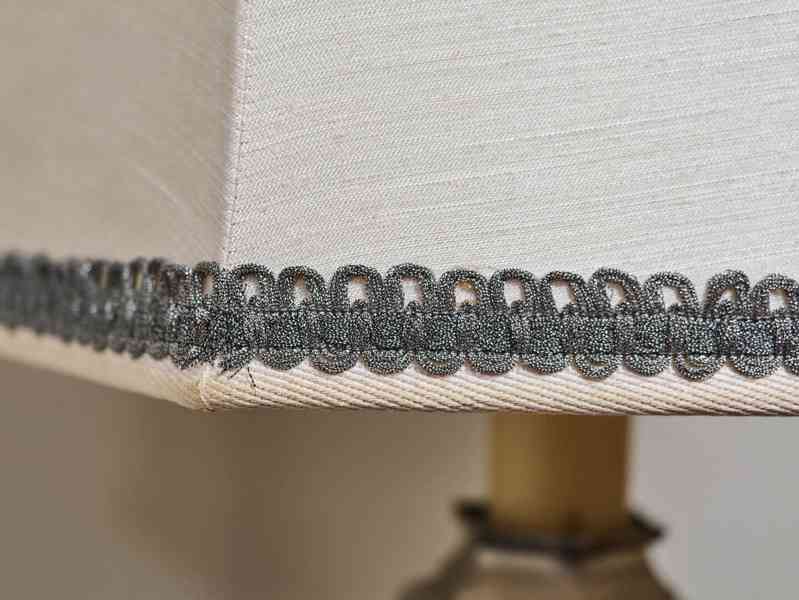 Velká stolní lampa ve stylu Ludvíka XIII. - foto 7