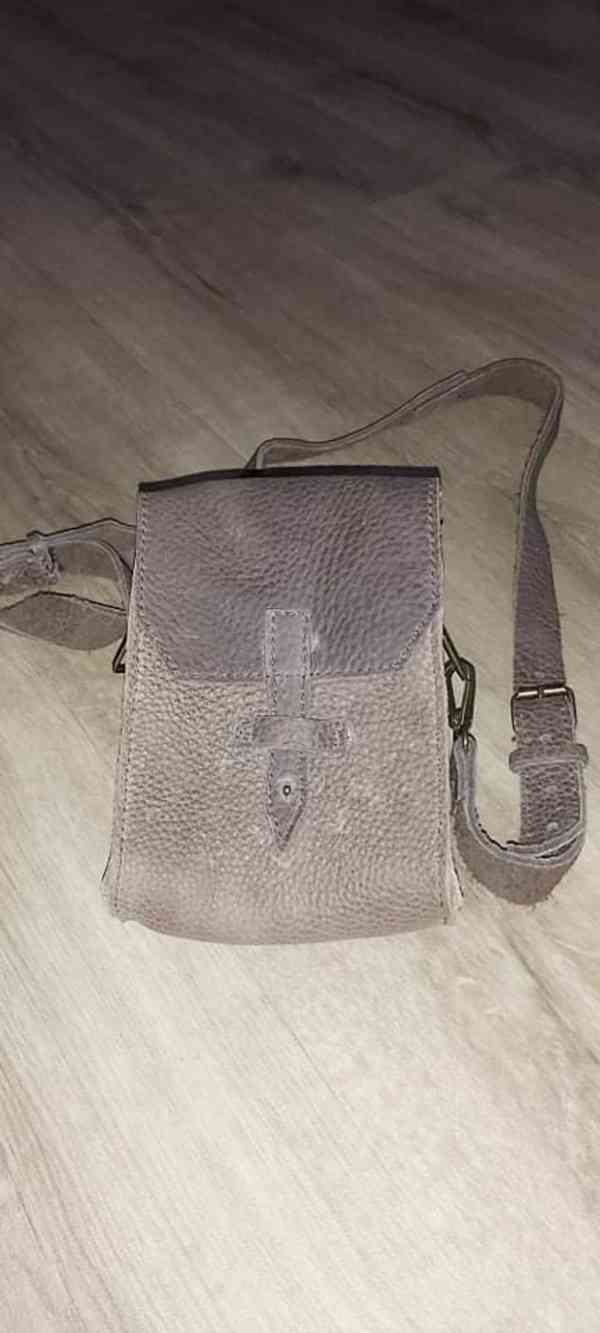 Kožené tašky a kabelka - foto 6