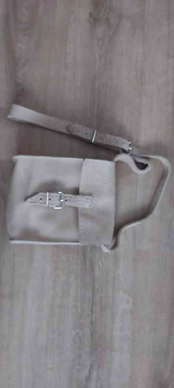 Kožené tašky a kabelka - foto 2