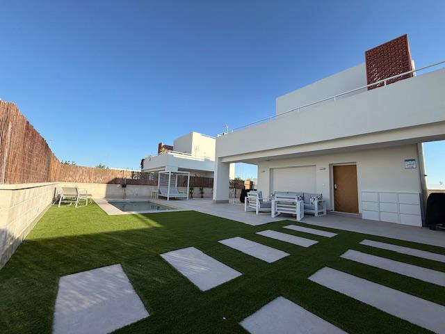 Prodej moderní vila Španělsko Pilar, bazén, parkování - foto 17