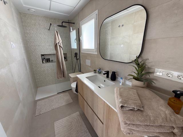 Prodej moderní vila Španělsko Pilar, bazén, parkování - foto 21