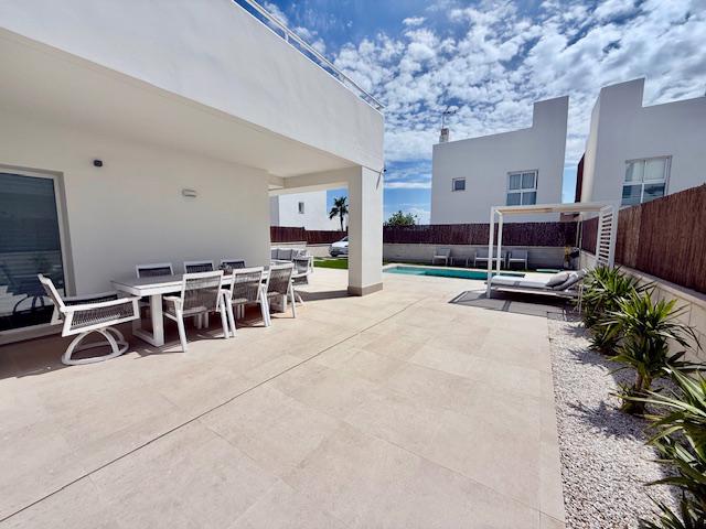 Prodej moderní vila Španělsko Pilar, bazén, parkování - foto 8