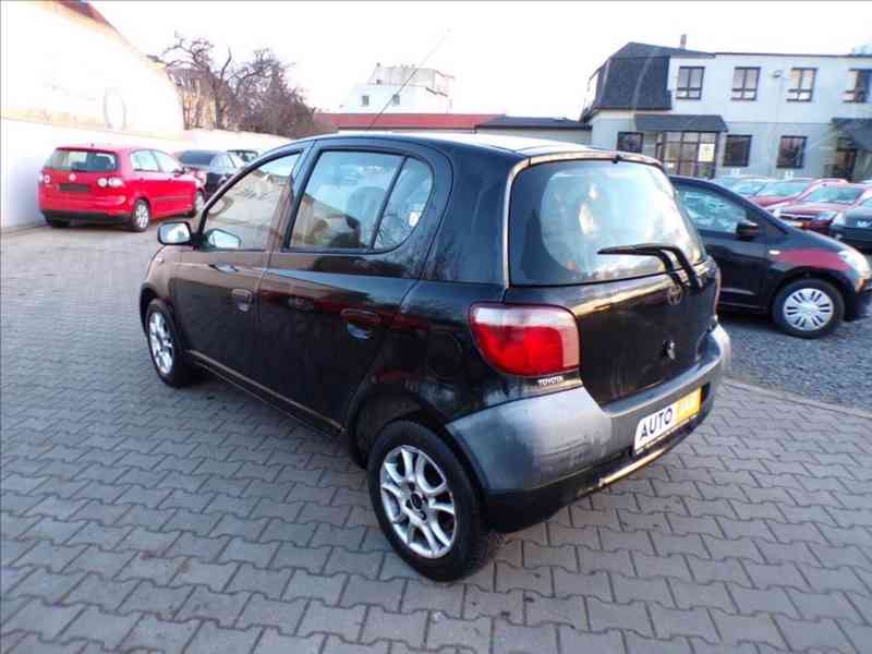 Toyota Yaris 1,0 VVT-i POSILOVAČ ŘÍZENÍ - foto 3