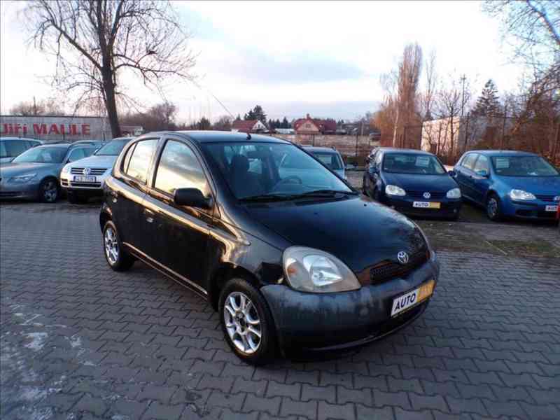 Toyota Yaris 1,0 VVT-i POSILOVAČ ŘÍZENÍ - foto 1