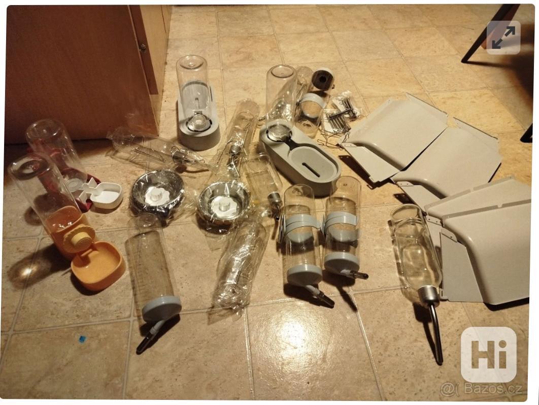 Napáječky, misky, ohrádky... - foto 1