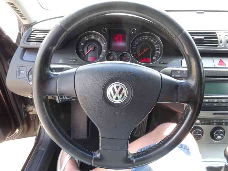 VW Passat 1.6i r.v.2005 stk:5/2028  - foto 12