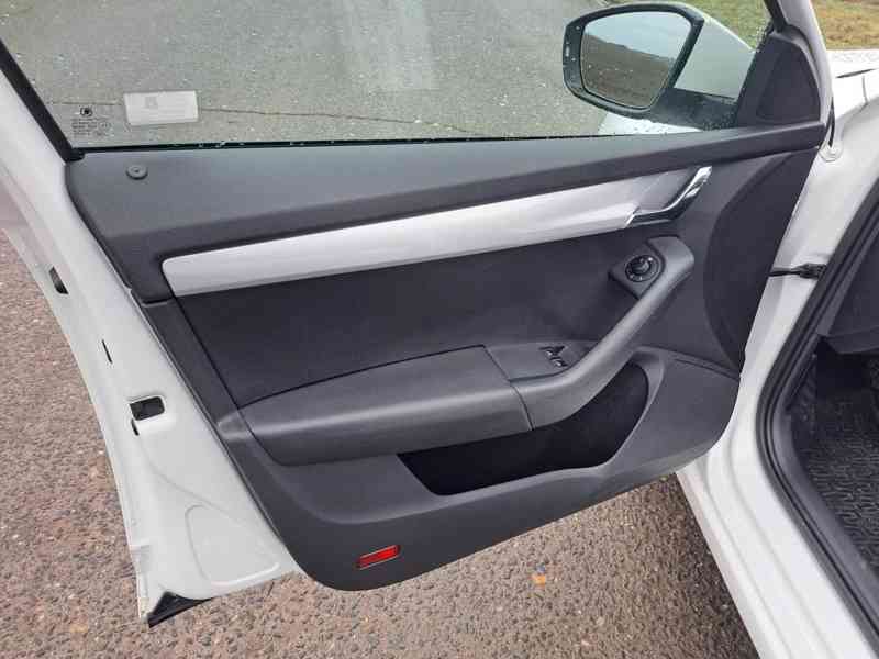 Škoda OCTAVIA 3, 1,6 TDI 77kW - foto 10