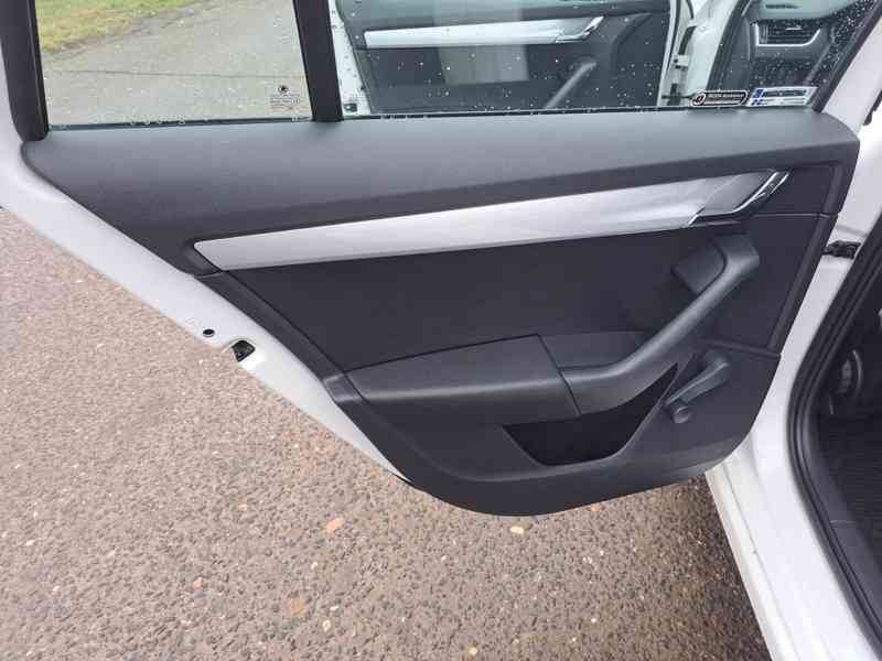 Škoda OCTAVIA 3, 1,6 TDI 77kW - foto 8