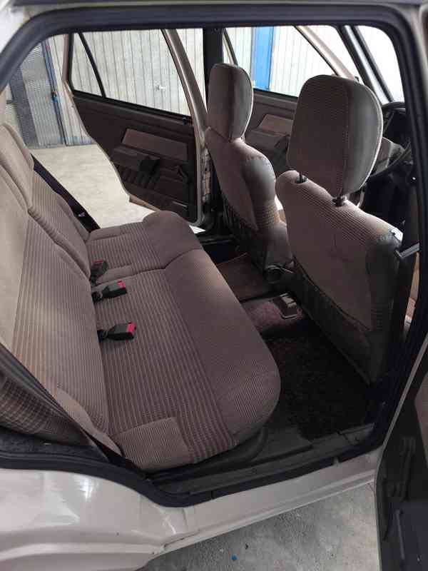 Škoda Favorit 136 LS, r. 1990, 29 400km, 1.majitel, STK 2028 - foto 2