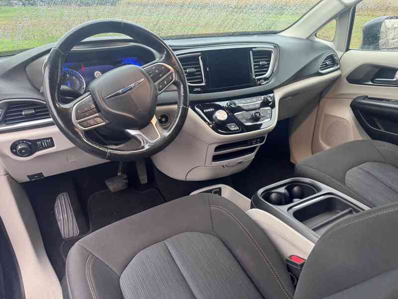 Chrysler Pacifica 3,6 Radar Adaptemp L-Plus Látka 2020 - foto 12
