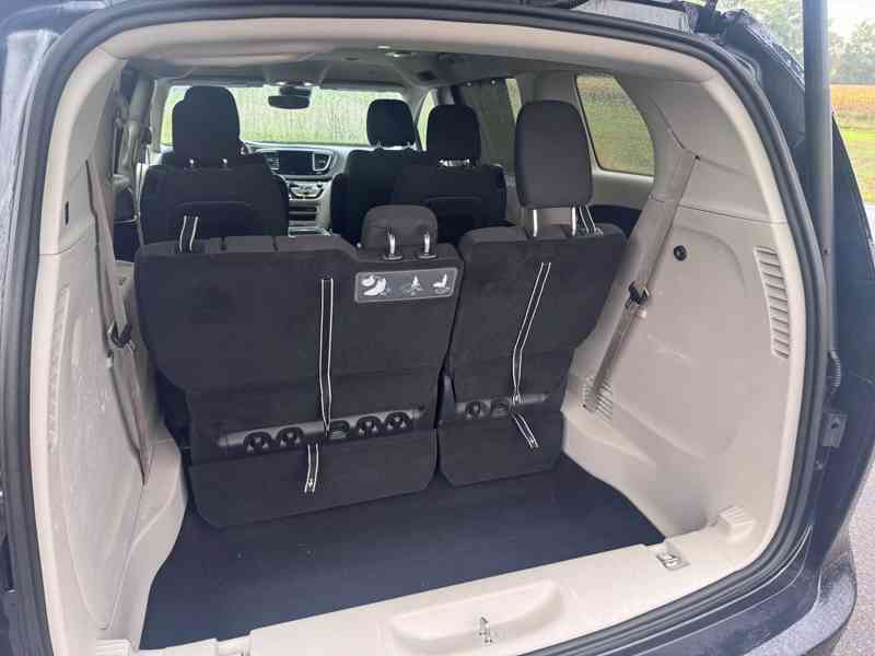Chrysler Pacifica 3,6 Radar Adaptemp L-Plus Látka 2020 - foto 5