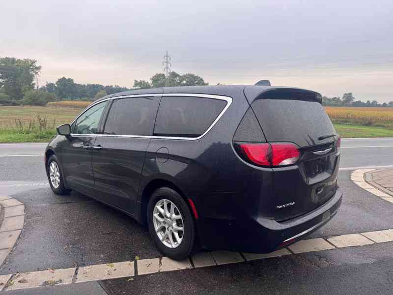 Chrysler Pacifica 3,6 Radar Adaptemp L-Plus Látka 2020 - foto 3