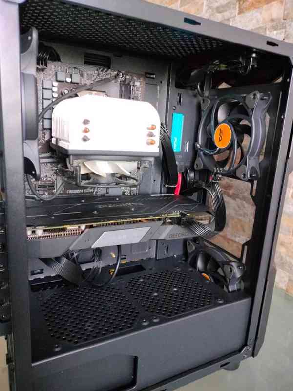 Herní PC levně - foto 3