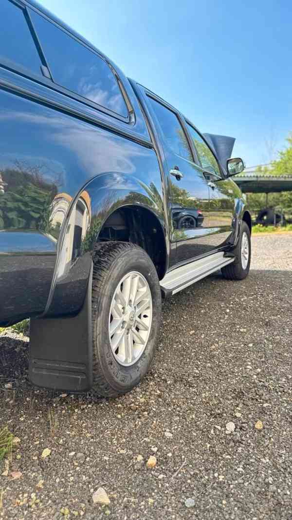 Toyota Hilux 3.0 D4D manuál 126kw - foto 9
