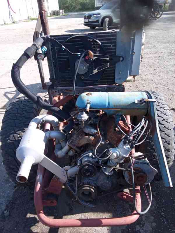 Traktor - foto 4
