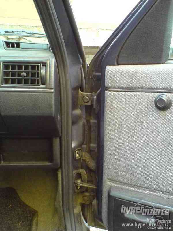 VW Golf 2, 1,6i - foto 7