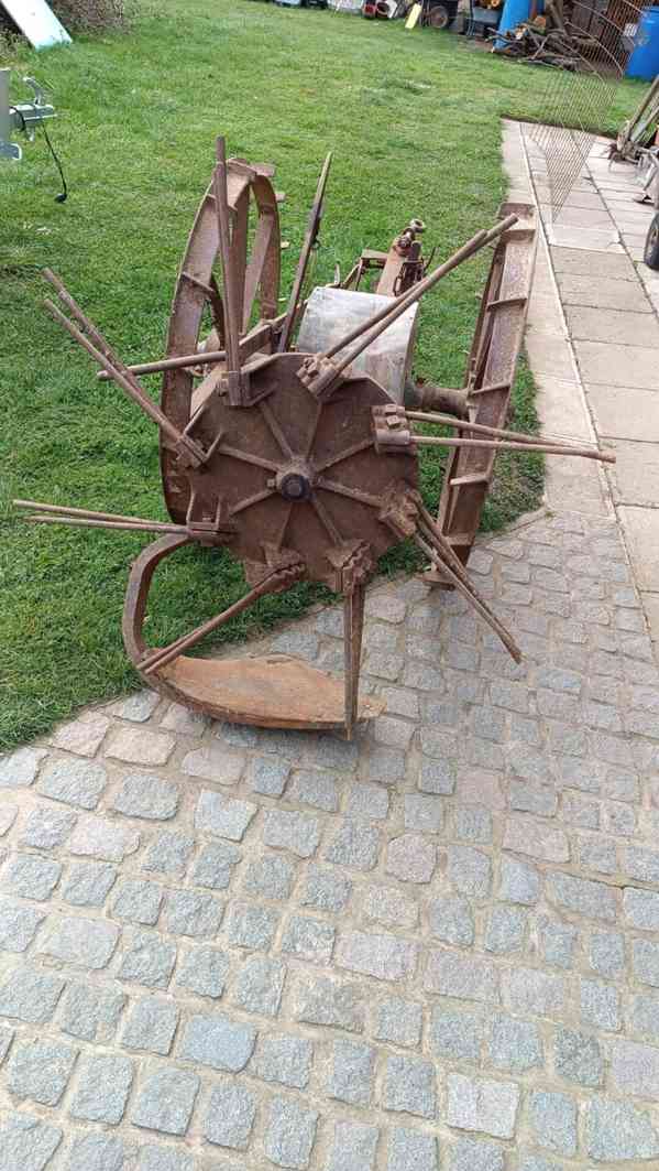 Vyorávač brambor - čert - foto 2