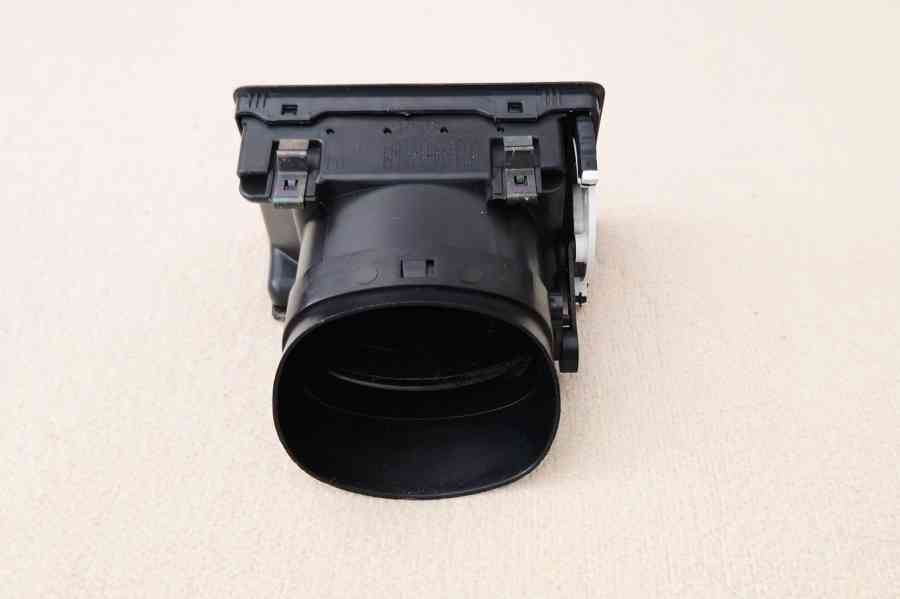 KRÁSNÝ pravý výdech topení Octavia 1 I 1U1819702 - foto 3