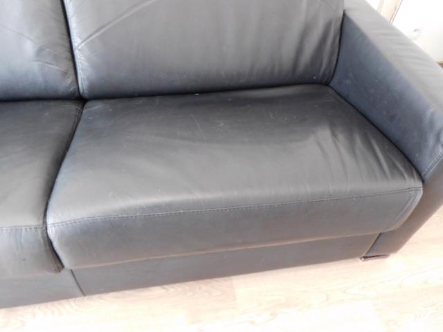 SOFA - PRAVÁ KŮŽE, ROZKLÁDACÍ, PŘI RYCHLÉM JEDNÁNÍ SLEVA  - foto 2