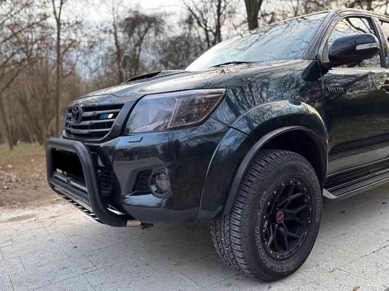 Toyota Hilux Life 2.5 D-4D 106kw - foto 1