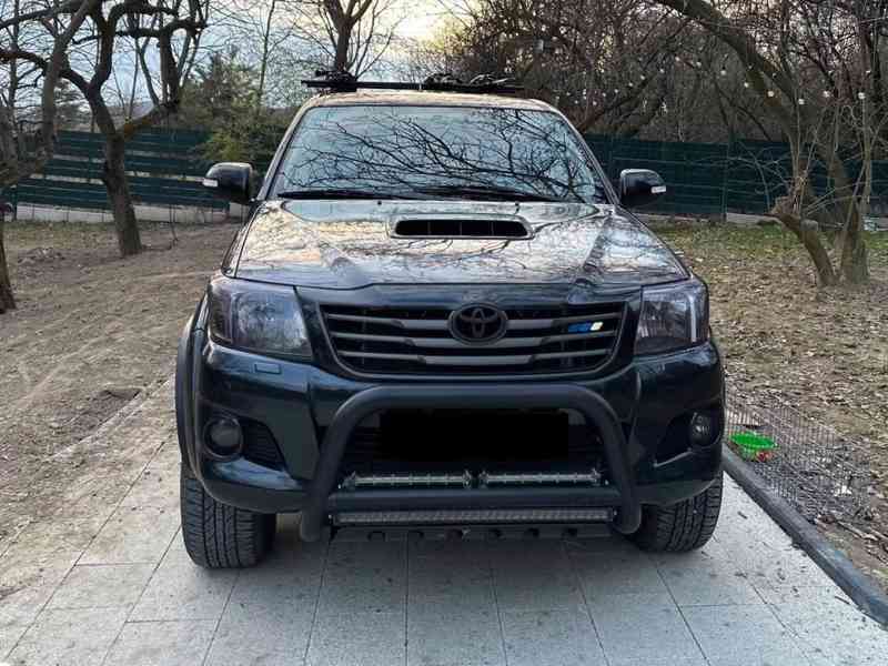 Toyota Hilux Life 2.5 D-4D 106kw - foto 2