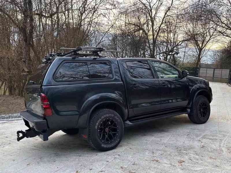 Toyota Hilux Life 2.5 D-4D 106kw - foto 9
