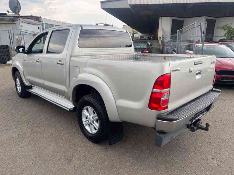 Toyota Hilux 3.0D4D Aut. 126kw - foto 4