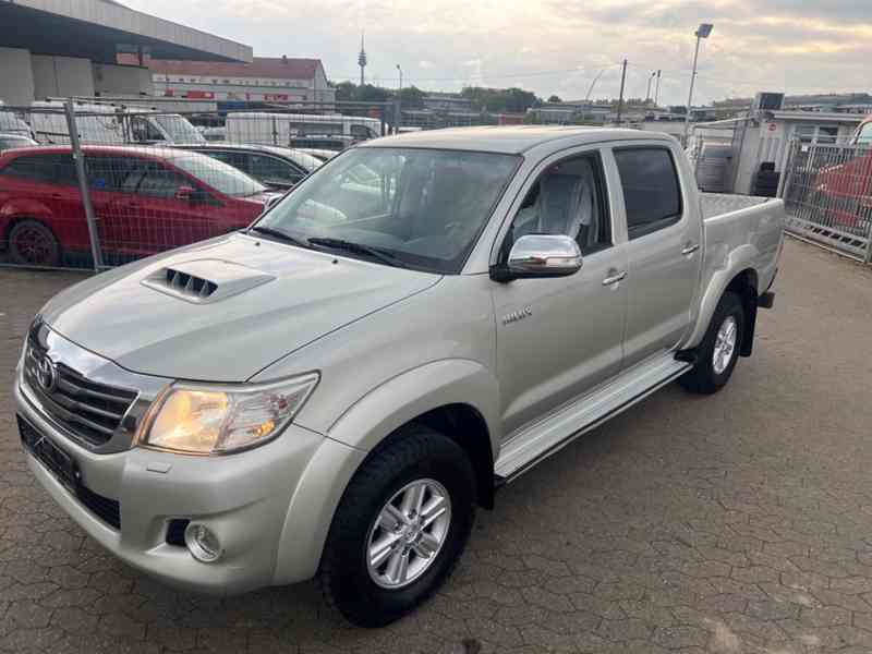 Toyota Hilux 3.0D4D Aut. 126kw - foto 2