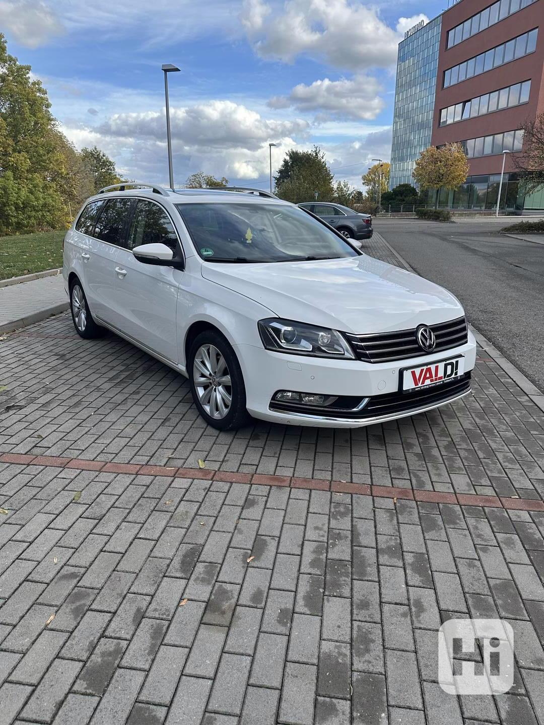 Volkswagen Passat - foto 1