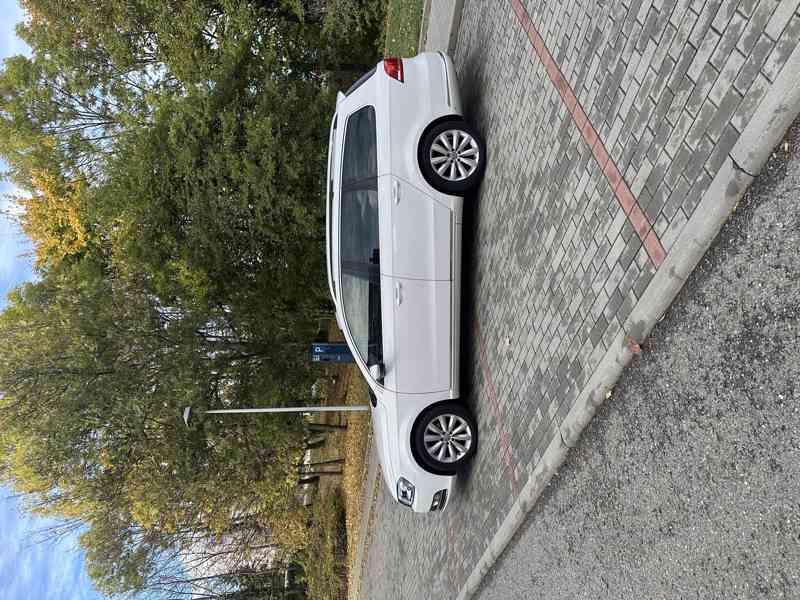 Volkswagen Passat - foto 8