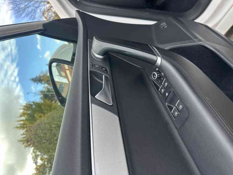 Volkswagen Passat - foto 20