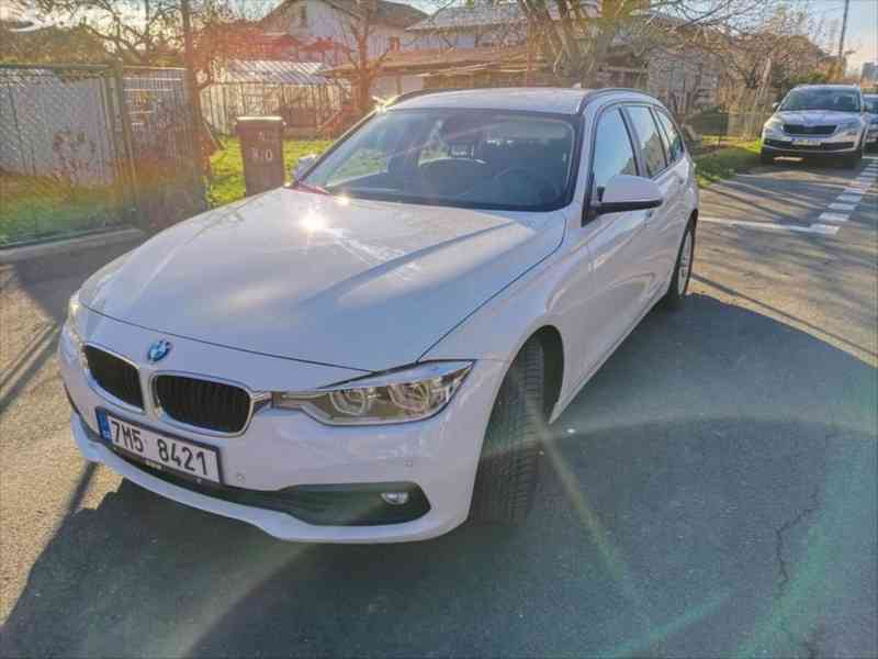 BMW Řada 3 320i, Touring, tažné - foto 10