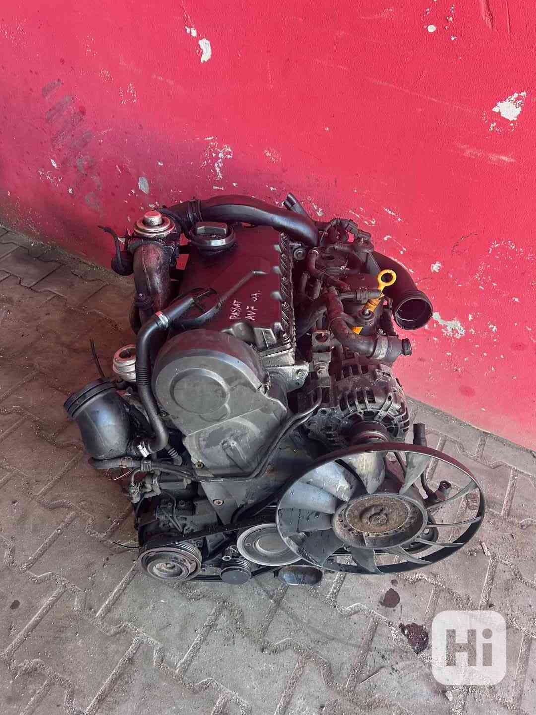 Motor 1,9TDI 96 KW VW Passat typ AVF kompletní - foto 1