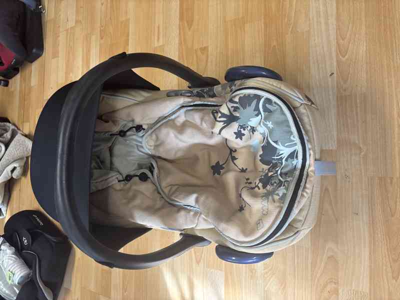 Autosedačka - foto 2