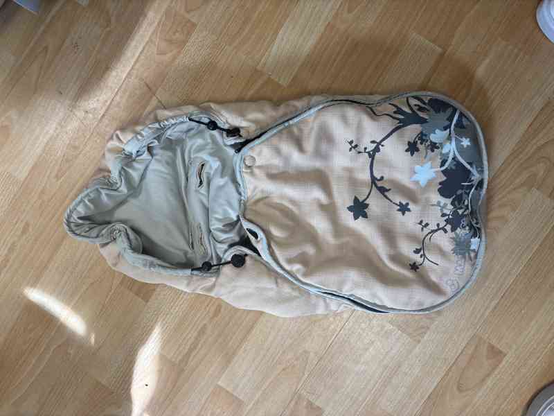 Autosedačka - foto 3