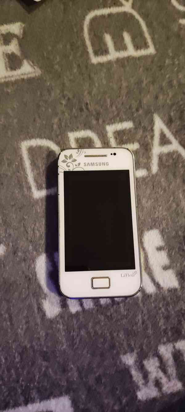 Samsung Galaxy Ace La Fleur, GT-S5830i - foto 5