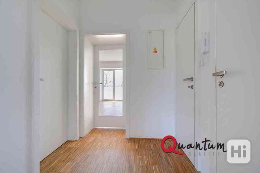 Exkluzivní prodej nové bytové jednotky 2+kk o celkové podlahové ploše 58,4 m2 + balkón 8,8 m2 v práv - foto 4