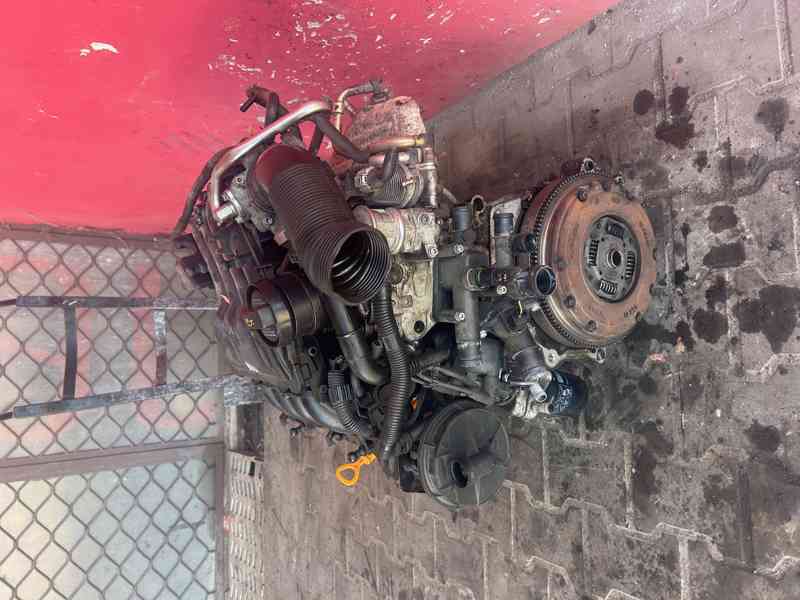 Motor 1,6 16V BFQ 75KW Škoda Octavia kompl. prodám - foto 3