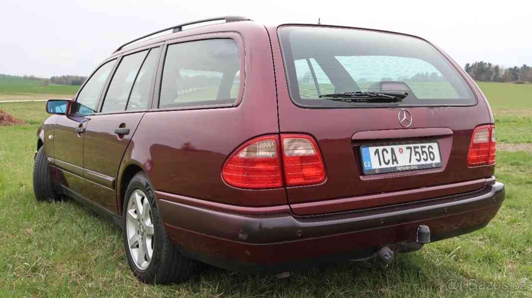 Mercedes-Benz Třídy E W210 E230 combi - foto 2