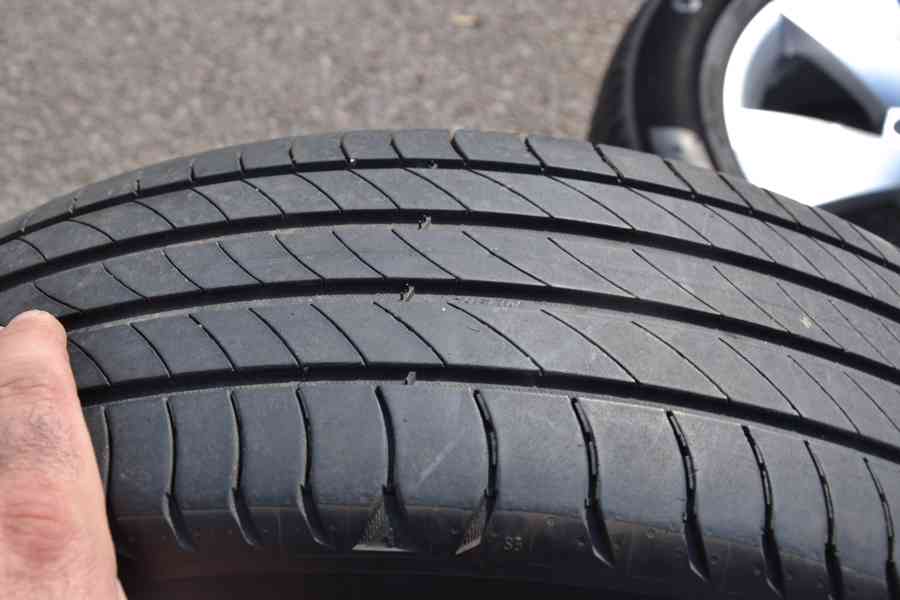 Letní NOVÁ Alu kola Š.Kodiaq/VW Tiguan+215/65R17 Michelin - foto 18