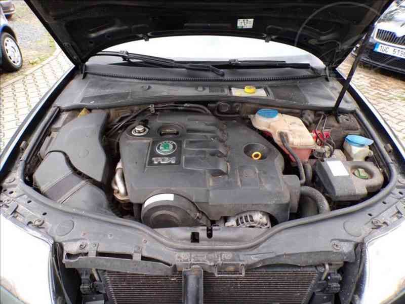Škoda Superb 1,9 TDI AUTOMAT,KŮŽE - foto 14