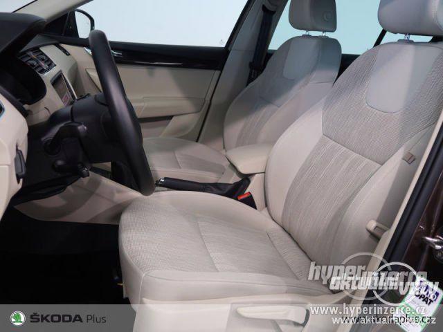 Škoda Octavia 1.4, benzín,  2018, navigace - foto 5