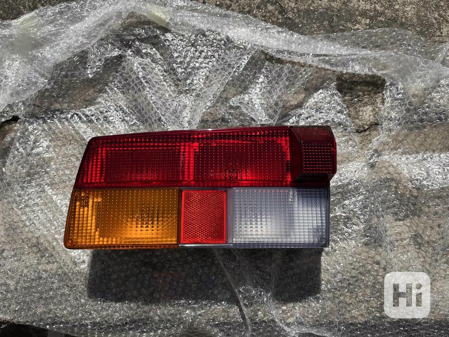 Zadní světlo Škoda 105 120 130 RAPID levé - foto 1