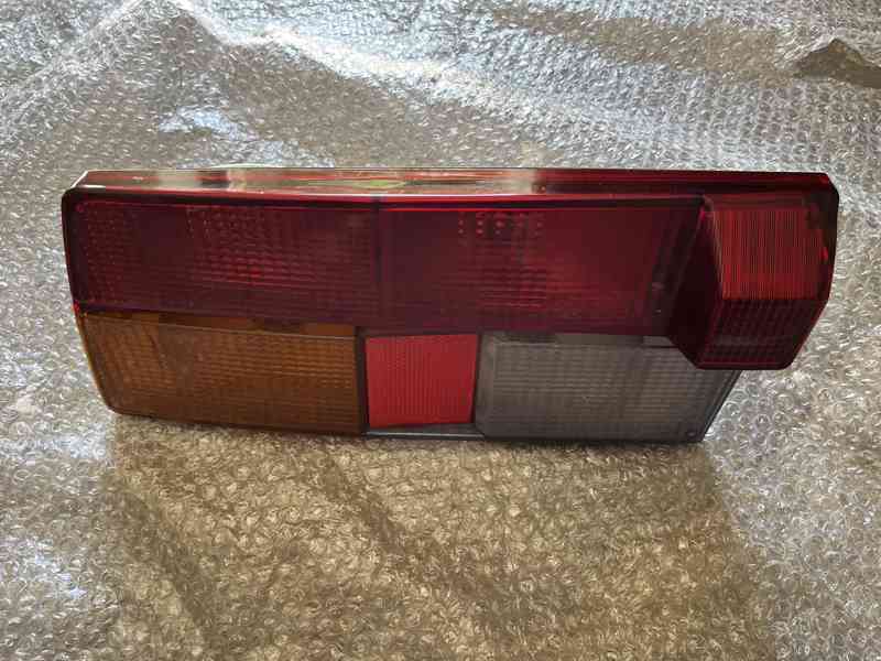 Zadní světlo Škoda 105 120 130 RAPID levé - foto 7