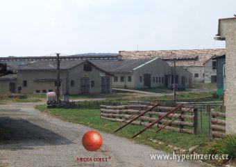 HOSPODÁRSKY A VÝROBNÝ AREÁL HOKOVCE, okres Levice (40/0023) - foto 1