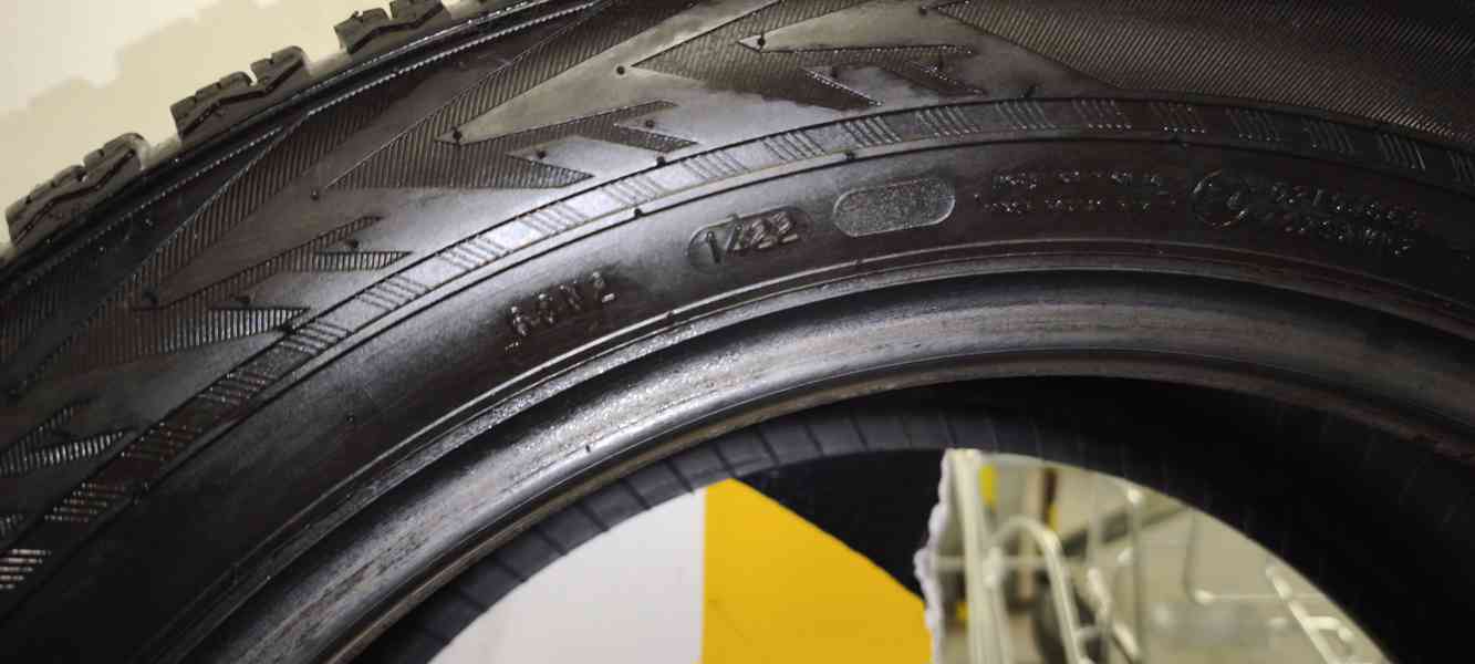 Zimní PNEUMATIKY - Nokian WR SUV 4 225/55 R18 XL  - foto 2